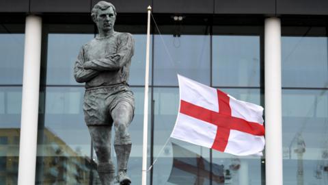 Bobby Moore statue at Wembley Stadium