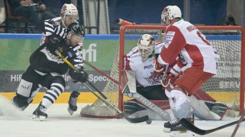 Nottingham Panthers v Cardiff Devils