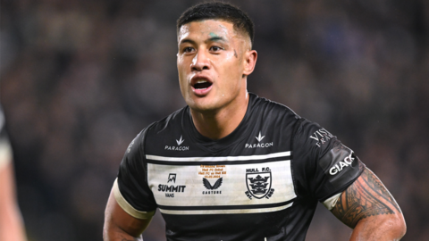 Fa'amanu Brown in action for Hull FC