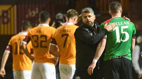 Motherwell v Glentoran