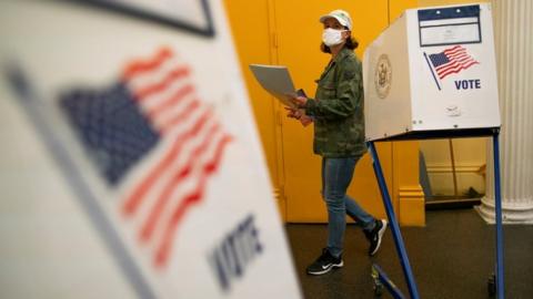 Voting booth, New York City, 22 June 2021