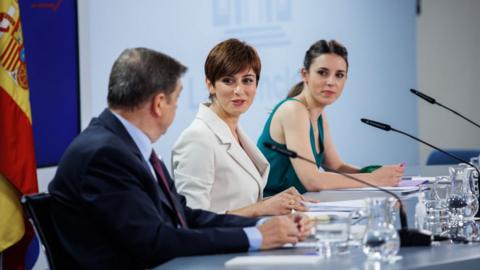 Spanish government. From left to right, Minister of Agriculture, Fisheries and Food, Luis Planas, Minister Spokesperson Isabel Rodriguez and Minister of Equality Irene Montero.