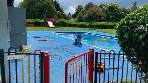 Paddling pool in Peterborough