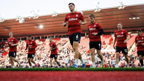 Middlesbrough players warm up at St Mary's