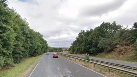 A4500 between Badgers End, Upton, Northampton