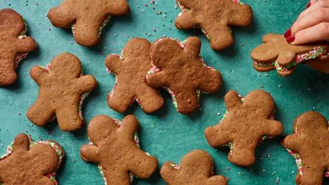 Gingerbread sandwich 