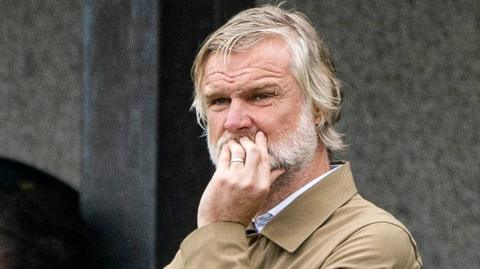 Dundee head coach Steven Pressley