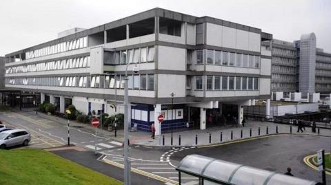 The main entrance of the Aberdeen Royal Infirmary building at Foresterhill, Aberdeen.