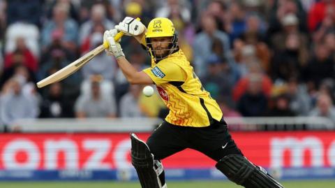 Ben Duckett batting for Trent Bridge