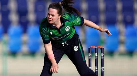 Laura Delany in bowling action for Ireland