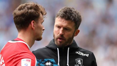 Rav van den Berg (left) and Michael Carrick