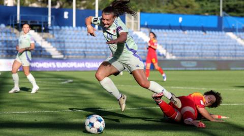Montenegro v Cymru