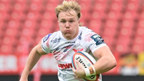 Blair Murray on the charge for Scarlets