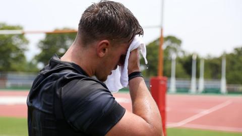 Alex Mann cooling down in training
