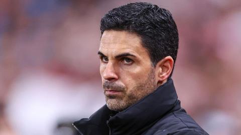 Mikel Arteta manager / head coach of Arsenal 