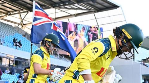 Phoebe Litchfield and Alyssa Healy of Australia