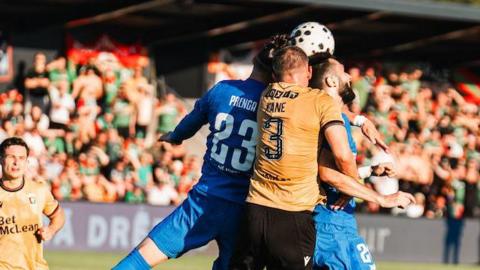 Marcus Kane in aerial action