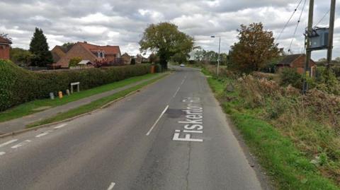 Fiskerton Road on the junction with Waterford Lane