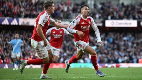 Gabriel Martinelli celebrates