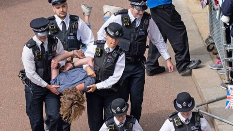 Protesters interrupt Trooping the Colour