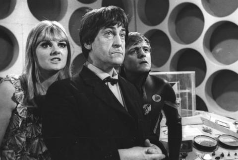 Black and White image Anneke Wills (Polly), Patrick Troughton (The Doctor) and Michael Craze (Ben)