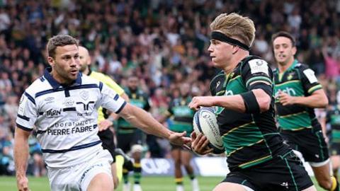 Henry Pollock scores
