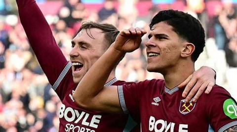 West Ham players celebrate a goal