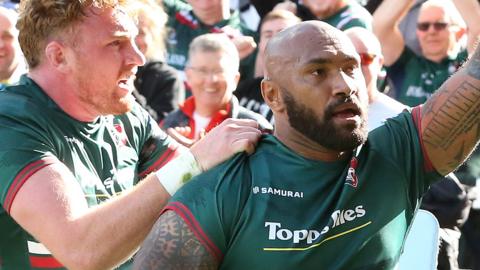 Nemani Nadolo (right) celebrates scoring a try against Newcastle Falcons