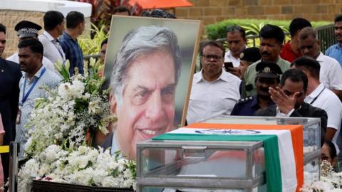 People pay their respects to the former chairman of Tata Group Ratan Tata, in Mumbai, India, October 10, 2024. 