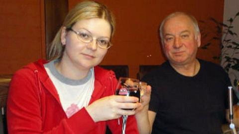 Sergei Skripal and his daughter Yulia are pictured eating dinner together.