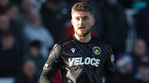 Scott High in action for Solihull Moors