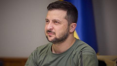 Ukrainian President Volodymyr Zelenskyy speaks with the recently exchanged Ukrainian prisoners on September 21, 2022.