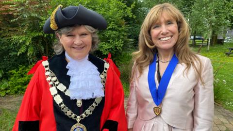 New Mayor Of West Devon Councillor Debo Sellis and outgoing mayor councillor Lynn Daniel