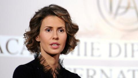 Syrian president Bashar al-Assad's wife Asma speaks during a meeting at the International diplomatic academy in Paris, 10 December 2010