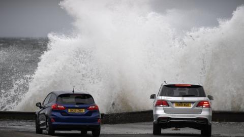 Storm Erik makes landfall in Prestwick, Scotland.