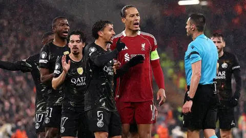 Liverpool bus arrives amid red flare smoke