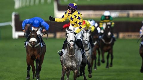 Paul Townend on Il Etait Temps