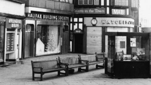 The Tavern in the Town pub in 1973 