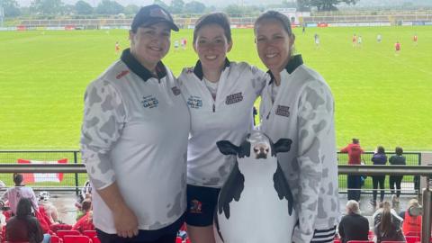 Abbey Pipkorn, Katie Snell, Collette Lawlor from Wisconsin's GAA team in the USA