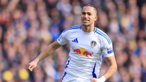 Mateo Joseph in action for Leeds