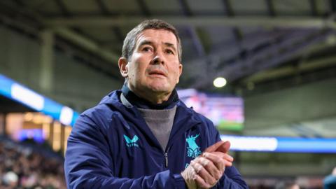 Nigel Clough pictured on the touchline wearing Mansfield training kit