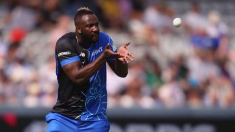 London Spirit's Andre Russell getting ready to bowl