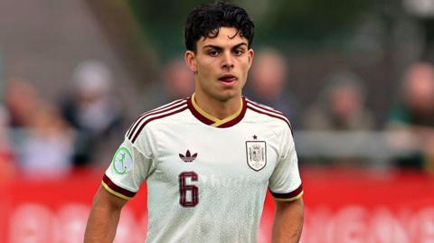 Xavi Espart in action for Spain