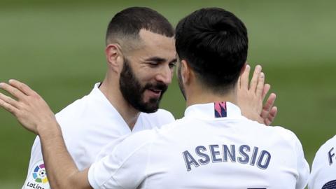 Karim Benzema (left)