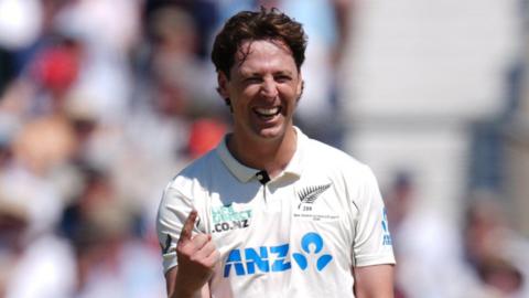 New Zealand bowler Matt Henry celebrates taking a five-wicket haul