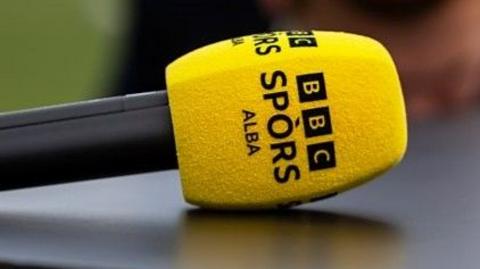 BBC Alba microphone