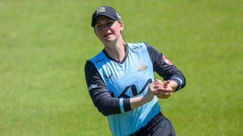 Surrey women's cricket 