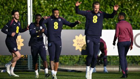 Declan Rice, Marc Guehi, Reece James and Harry Kane take part in an England training session