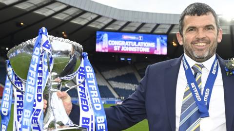 St Johnstone manager with the League Cup