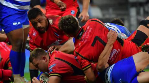Stormer v Caerdydd